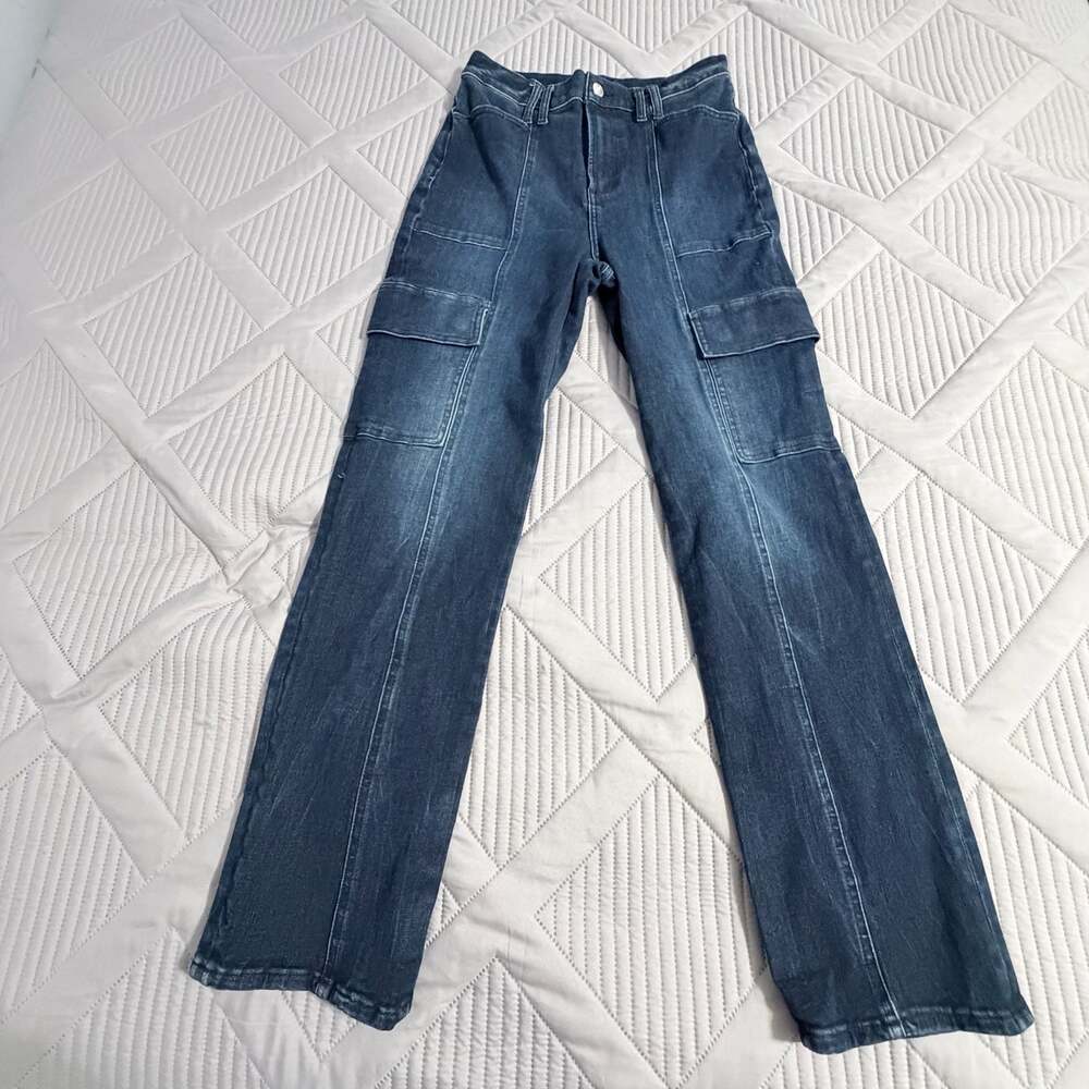 Express '90s Slim Super High Rise Cargo Jeans 8R 


A025